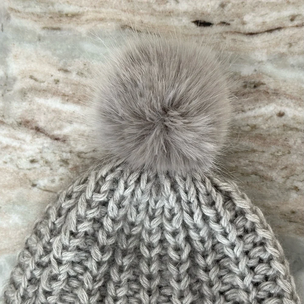 Grey Knit Wool Alpaca Acrylic Blend Fall / Winter Beanie With Faux Fur Pom